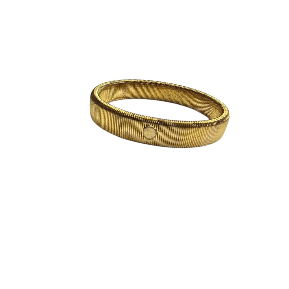 Gold Tone Stretch Bracelet